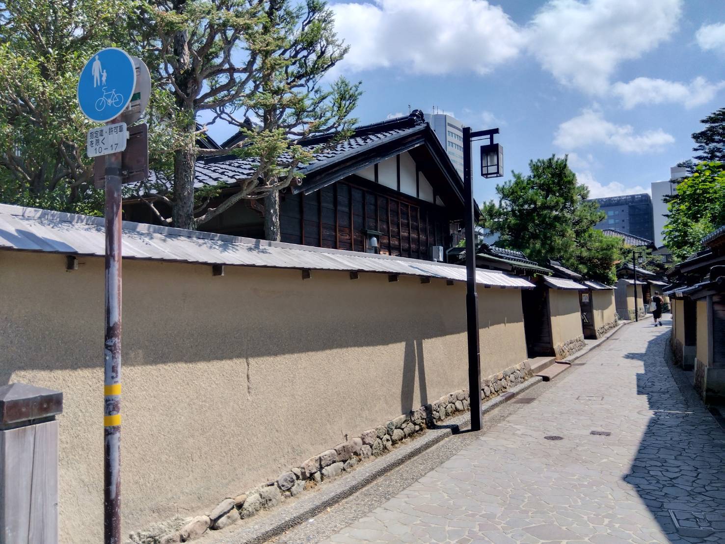 お香・専門店 金沢市|金沢の観光地-武家屋敷跡近くのアロマ香房焚屋