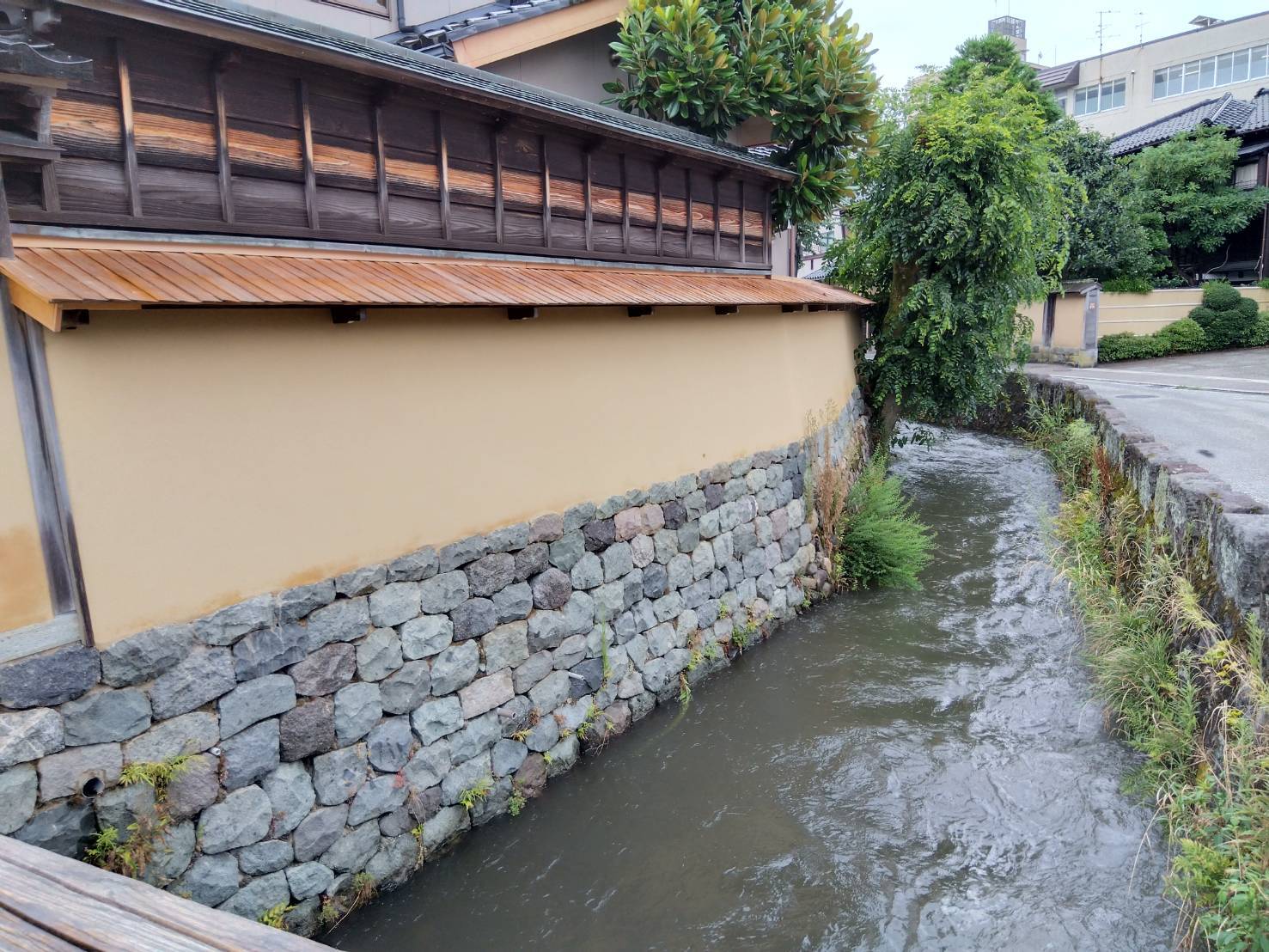 お香・専門店 金沢市|金沢の観光地-武家屋敷跡近くのアロマ香房焚屋