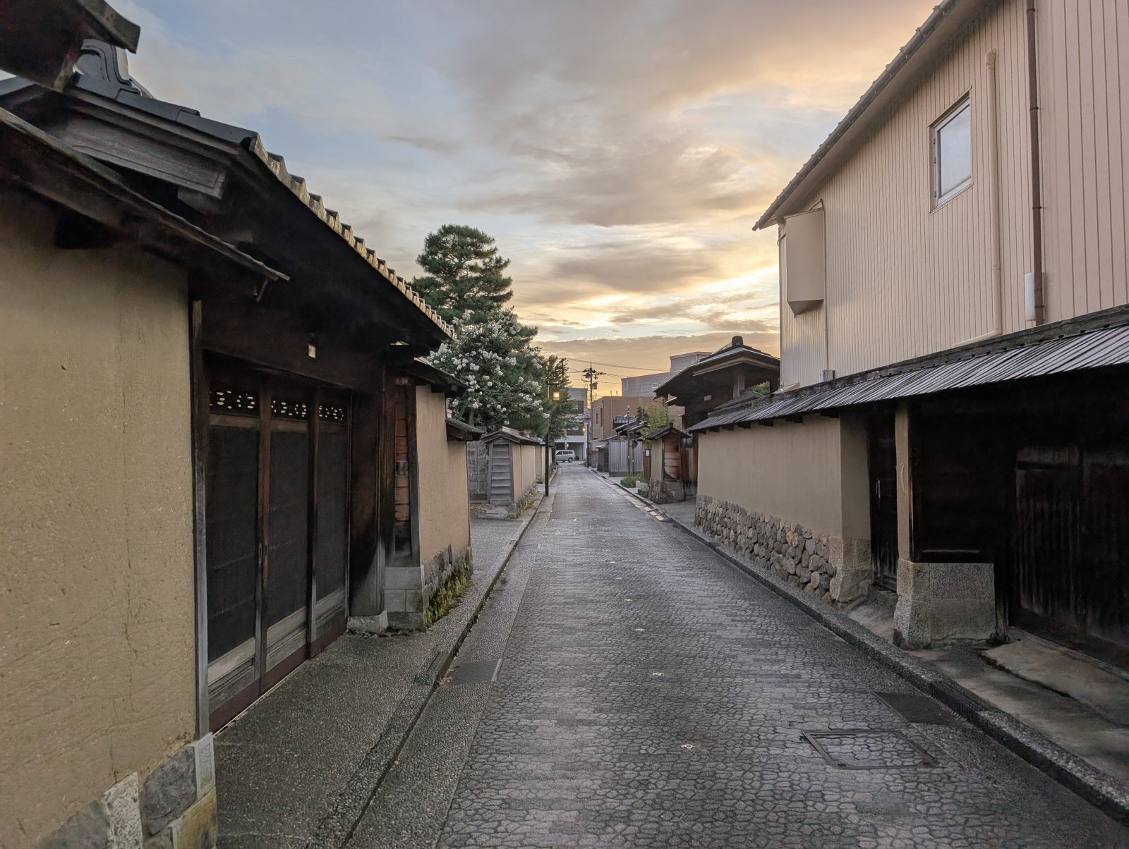 お香・専門店 金沢市|金沢の観光地-武家屋敷跡近くのアロマ香房焚屋