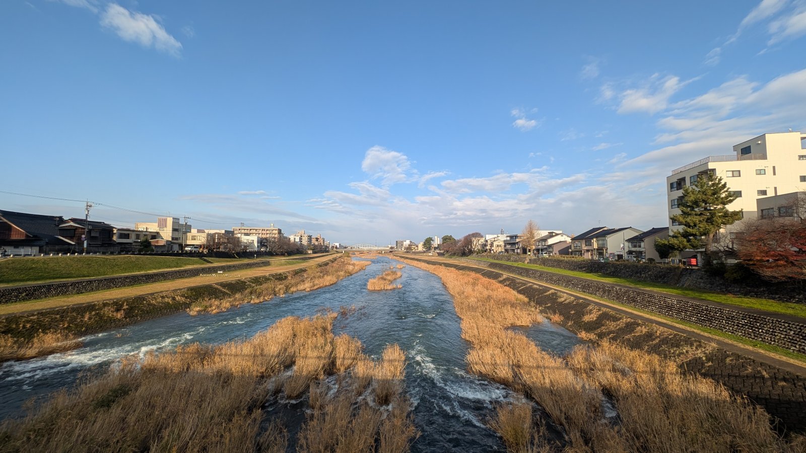 金沢のお香とアロマの香り専門店(石川県金沢市)・金沢観光地・金沢の観光スポット武家屋敷跡近く・人気でおすすめのお土産処-お香専門店のアロマ香房焚屋