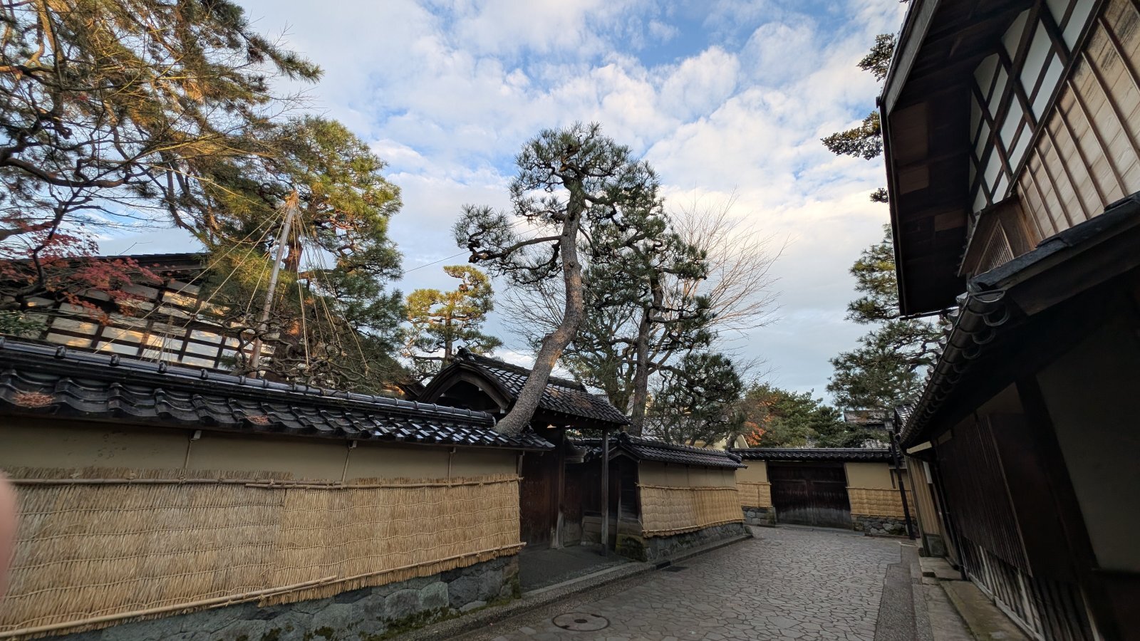 金沢のお香とアロマの香り専門店(石川県金沢市)・金沢観光地・金沢の観光スポット武家屋敷跡近く・人気でおすすめのお土産処-お香専門店のアロマ香房焚屋