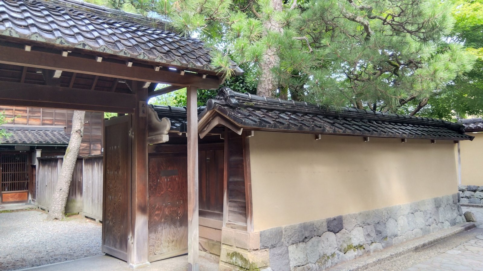 金沢のお香とアロマの香り専門店(石川県金沢市)・金沢観光地・金沢の観光スポット武家屋敷跡近く・人気でおすすめのお土産処-お香専門店のアロマ香房焚屋