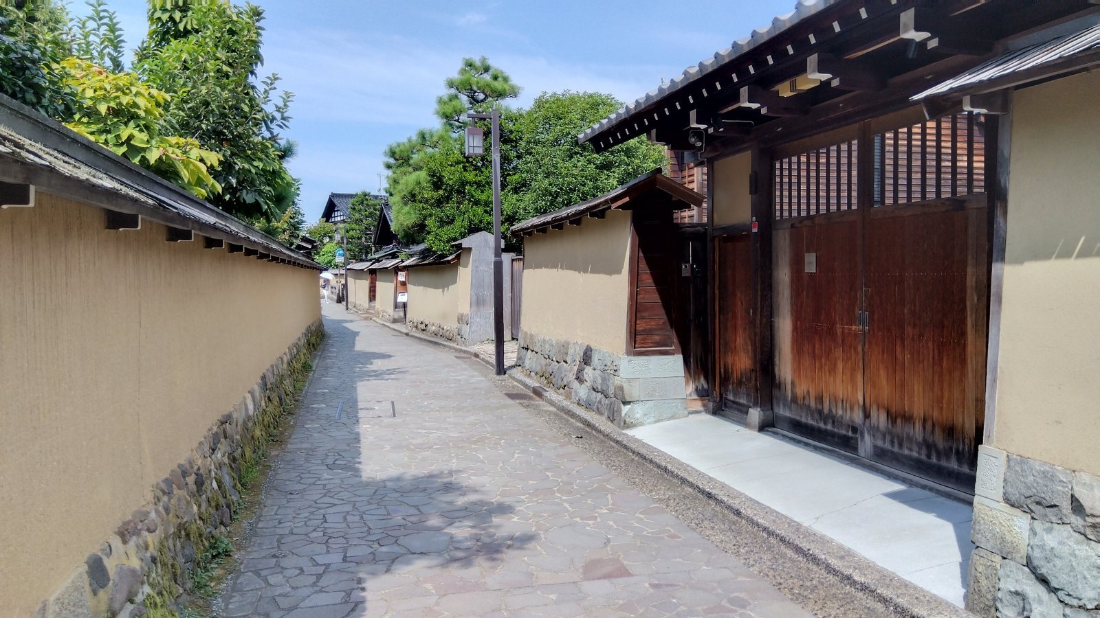 金沢のお香とアロマの香り専門店(石川県金沢市)・金沢観光地・金沢の観光スポット武家屋敷跡近く・人気でおすすめのお土産処-お香専門店のアロマ香房焚屋