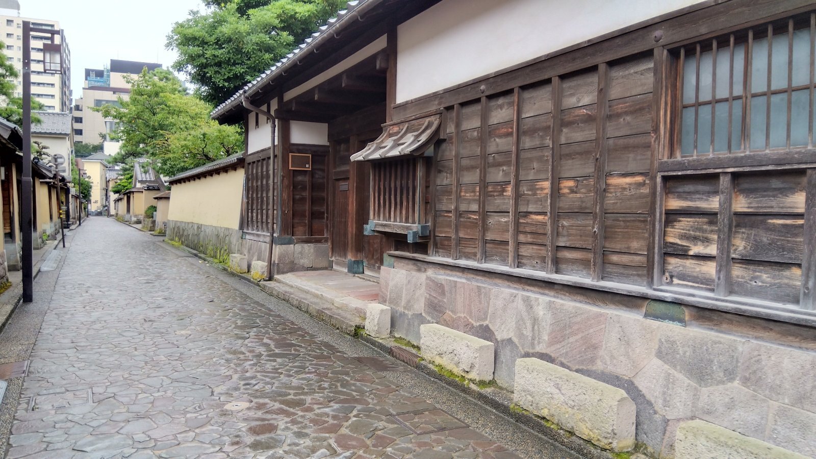 金沢のお香とアロマの香り専門店(石川県金沢市)・金沢観光地・金沢の観光スポット武家屋敷跡近く・人気でおすすめのお土産処-お香専門店のアロマ香房焚屋