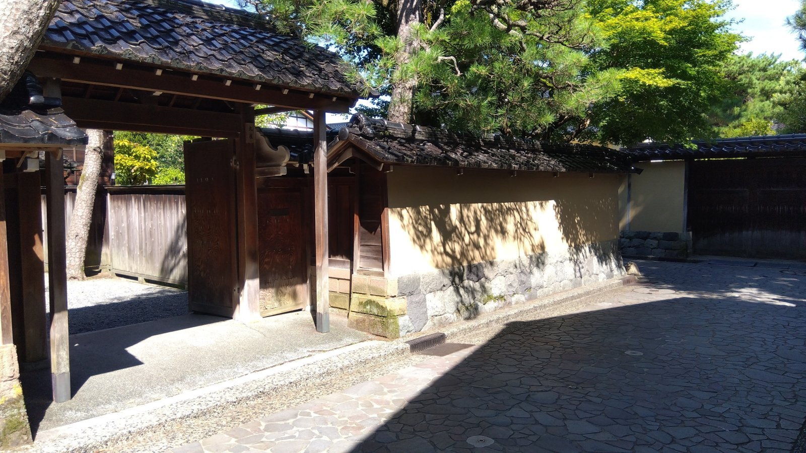 金沢のお香とアロマの香り専門店(石川県金沢市)・金沢観光地・金沢の観光スポット武家屋敷跡近く・人気でおすすめのお土産処-お香専門店のアロマ香房焚屋