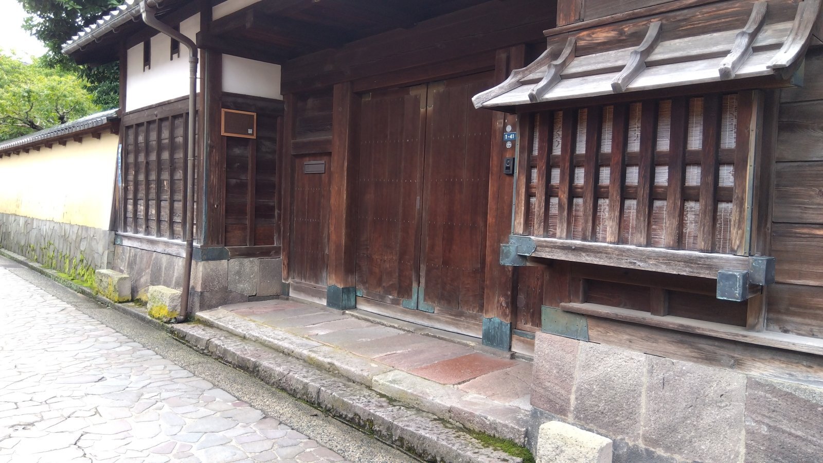 金沢のお香とアロマの香り専門店(石川県金沢市)・金沢観光地・金沢の観光スポット武家屋敷跡近く・人気でおすすめのお土産処-お香専門店のアロマ香房焚屋
