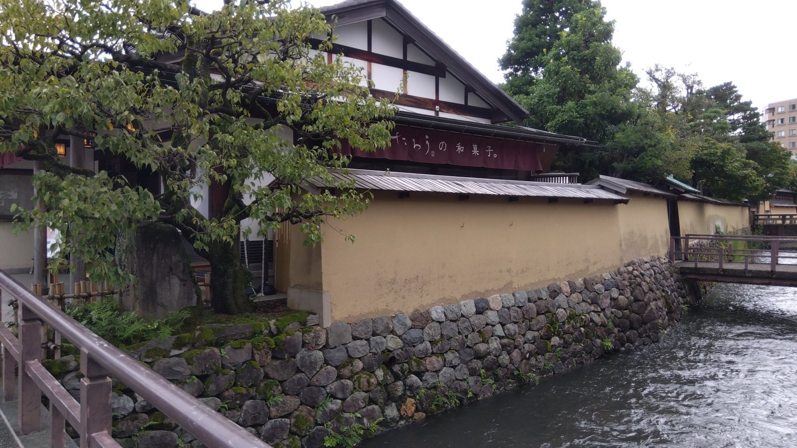 金沢のお香とアロマの香り専門店(石川県金沢市)・金沢観光地・金沢の観光スポット武家屋敷跡近く・人気でおすすめのお土産処-お香専門店のアロマ香房焚屋