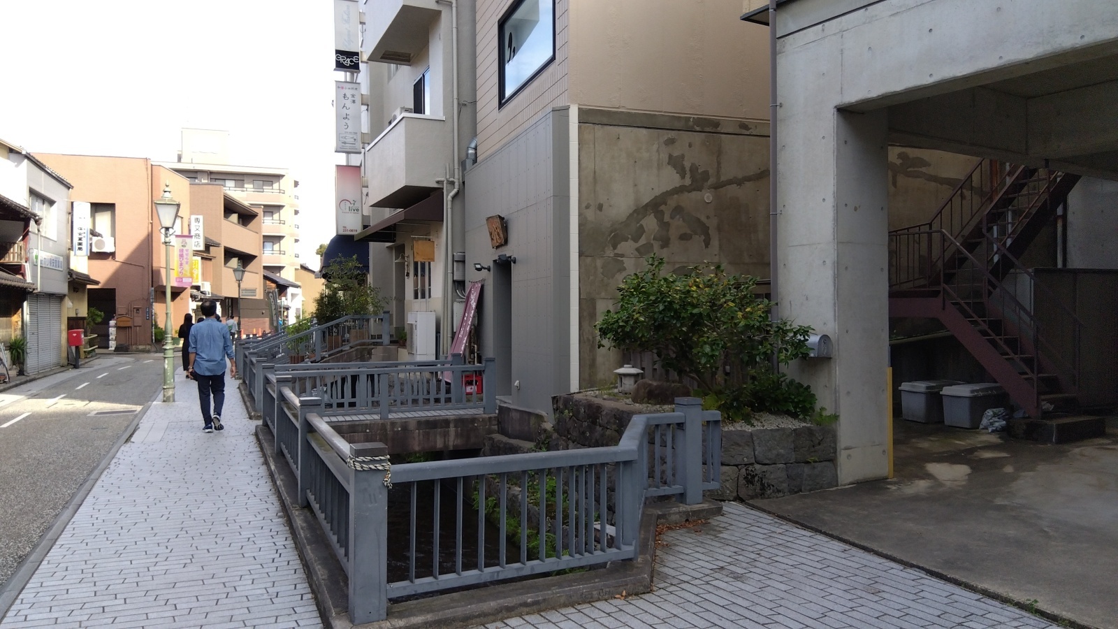 金沢のお香とアロマの香り専門店(石川県金沢市)・金沢観光地・金沢の観光スポット武家屋敷跡近く・人気でおすすめのお土産処-お香専門店のアロマ香房焚屋