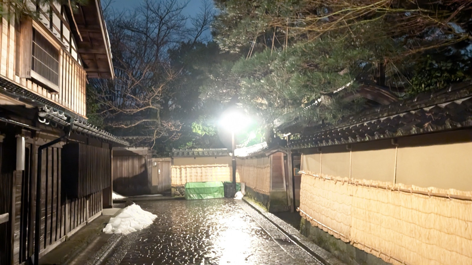 金沢のお香とアロマの香り専門店(石川県金沢市)・金沢観光地・金沢の観光スポット武家屋敷跡近く・人気でおすすめのお土産処-お香専門店のアロマ香房焚屋