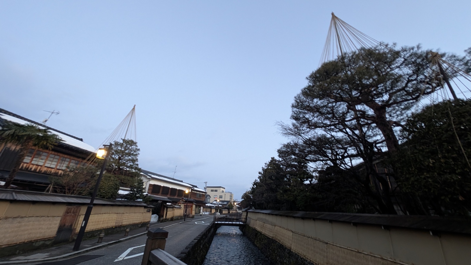 金沢のお香とアロマの香り専門店(石川県金沢市)・金沢観光地・金沢の観光スポット武家屋敷跡近く・人気でおすすめのお土産処-お香専門店のアロマ香房焚屋