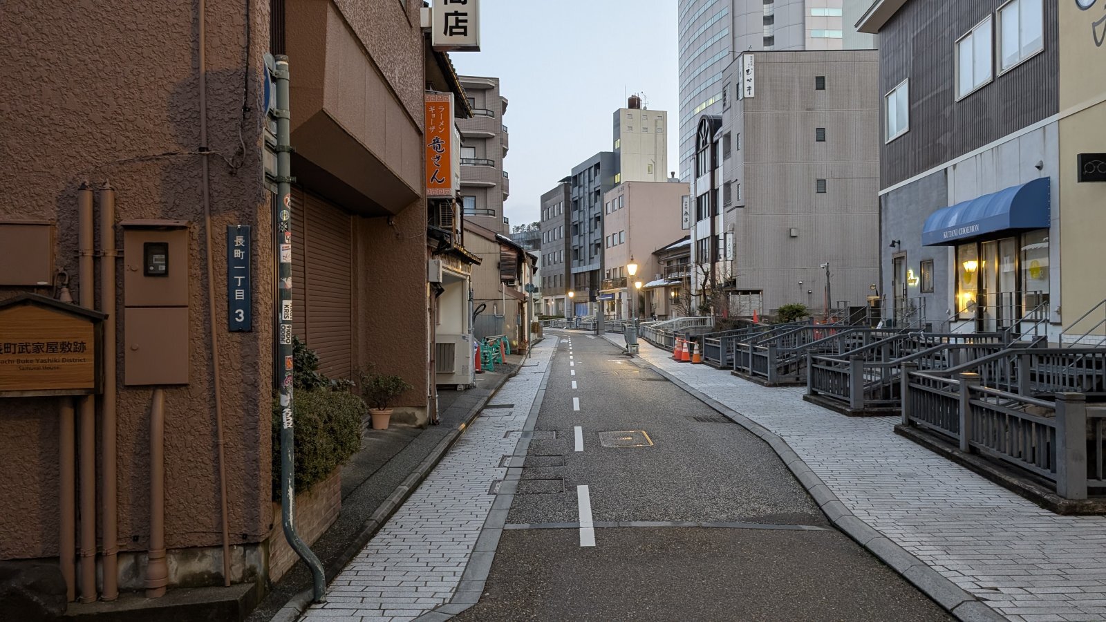 金沢のお香とアロマの香り専門店(石川県金沢市)・金沢観光地・金沢の観光スポット武家屋敷跡近く・人気でおすすめのお土産処-お香専門店のアロマ香房焚屋