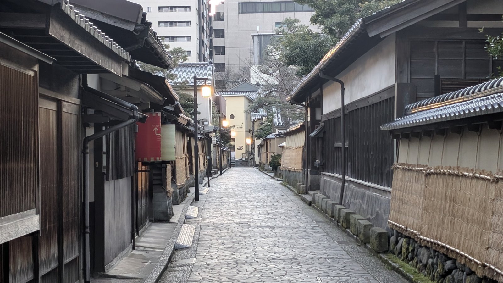 金沢のお香とアロマの香り専門店(石川県金沢市)・金沢観光地・金沢の観光スポット武家屋敷跡近く・人気でおすすめのお土産処-お香専門店のアロマ香房焚屋