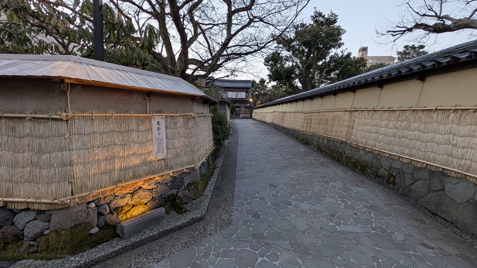 金沢のお香とアロマの香り専門店(石川県金沢市)・金沢観光地・金沢の観光スポット武家屋敷跡近く・人気でおすすめのお土産処-お香専門店のアロマ香房焚屋