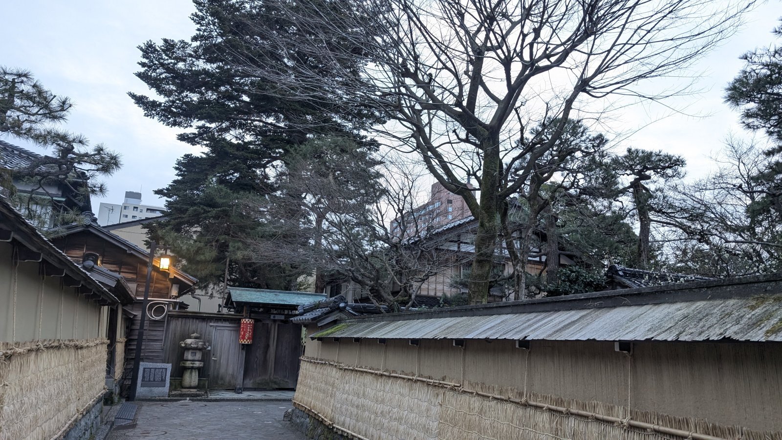 金沢のお香とアロマの香り専門店(石川県金沢市)・金沢観光地・金沢の観光スポット武家屋敷跡近く・人気でおすすめのお土産処-お香専門店のアロマ香房焚屋