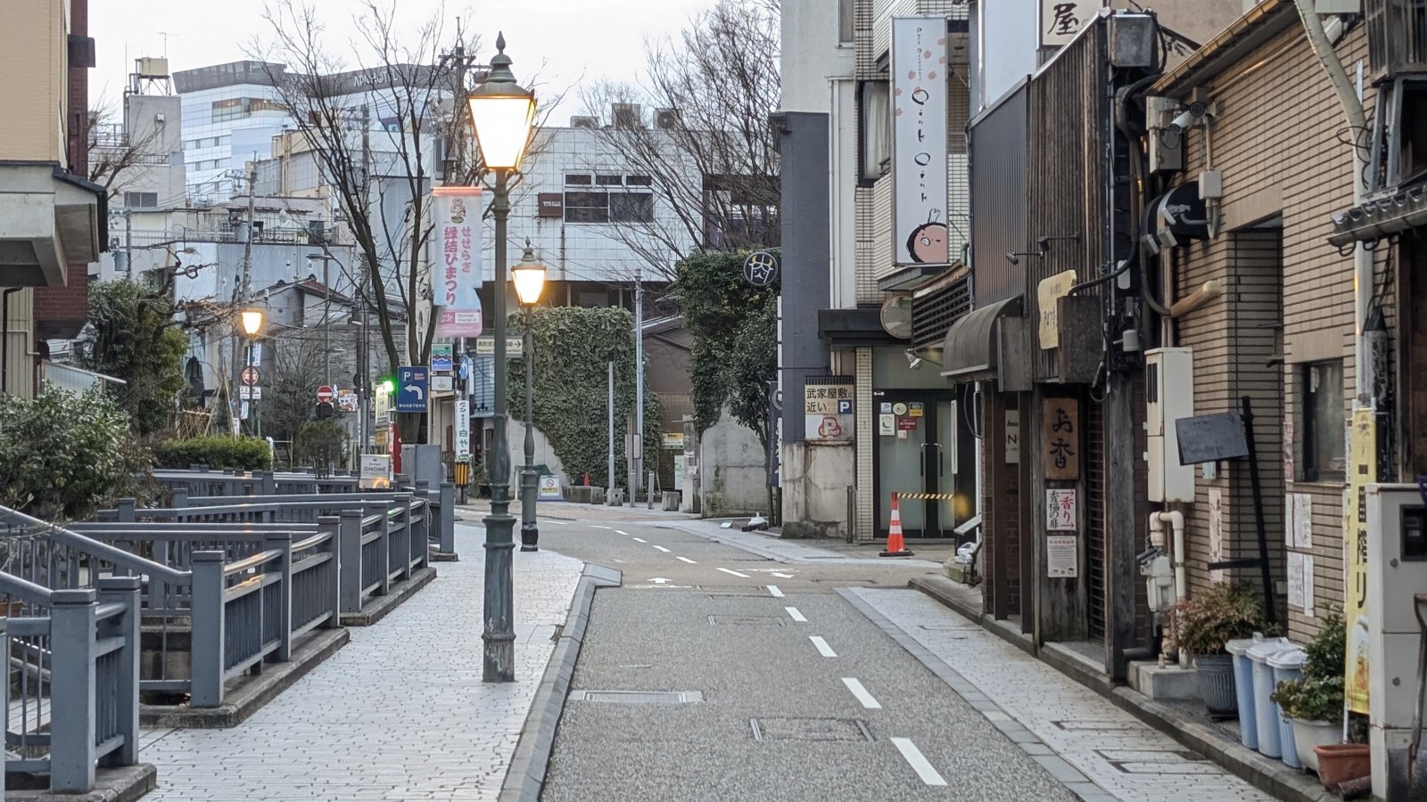 金沢のお香とアロマの香り専門店(石川県金沢市)・金沢観光地・金沢の観光スポット武家屋敷跡近く・人気でおすすめのお土産処-お香専門店のアロマ香房焚屋