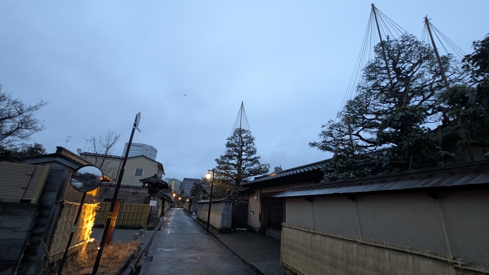 金沢のお香とアロマの香り専門店(石川県金沢市)・金沢観光地・金沢の観光スポット武家屋敷跡近く・人気でおすすめのお土産処-お香専門店のアロマ香房焚屋
