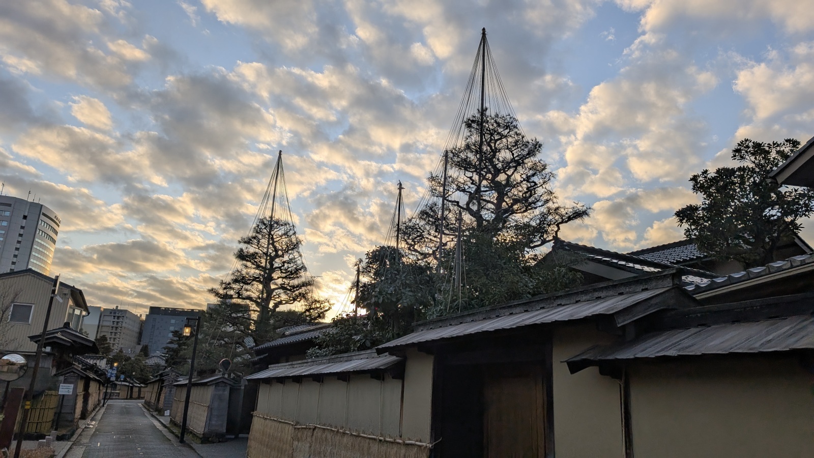 金沢のお香とアロマの香り専門店(石川県金沢市)・金沢観光地・金沢の観光スポット武家屋敷跡近く・人気でおすすめのお土産処-お香専門店のアロマ香房焚屋