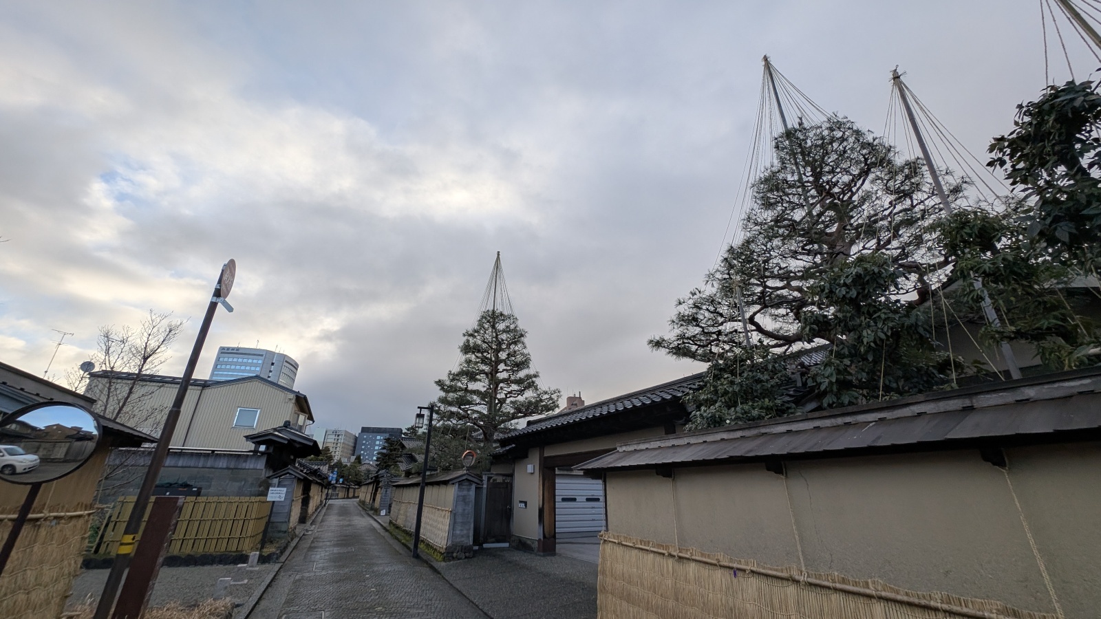 金沢のお香とアロマの香り専門店(石川県金沢市)・金沢観光地・金沢の観光スポット武家屋敷跡近く・人気でおすすめのお土産処-お香専門店のアロマ香房焚屋