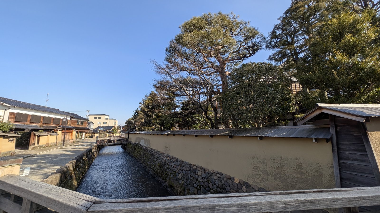 金沢のお香とアロマの香り専門店(石川県金沢市)・金沢観光地・金沢の観光スポット武家屋敷跡近く・人気でおすすめのお土産処-お香専門店のアロマ香房焚屋