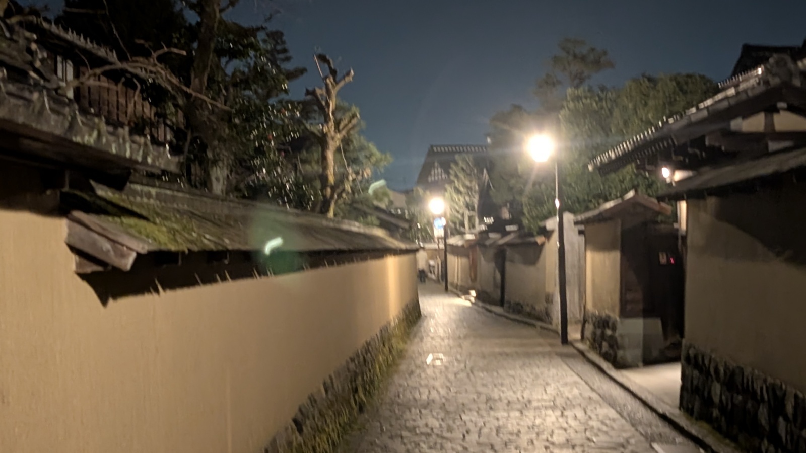 金沢のお香とアロマの香り専門店(石川県金沢市)・金沢観光地・金沢の観光スポット武家屋敷跡近く・人気でおすすめのお土産処-お香専門店のアロマ香房焚屋