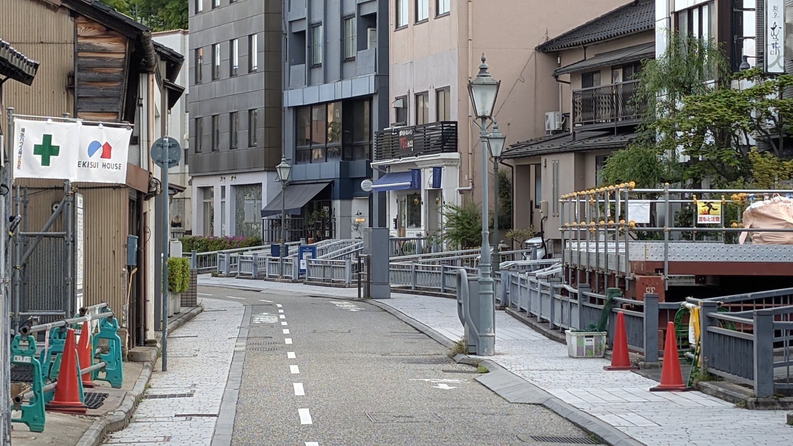 金沢のお香とアロマの香り専門店(石川県金沢市)・金沢観光地・金沢の観光スポット武家屋敷跡近く・人気でおすすめのお土産処-お香専門店のアロマ香房焚屋