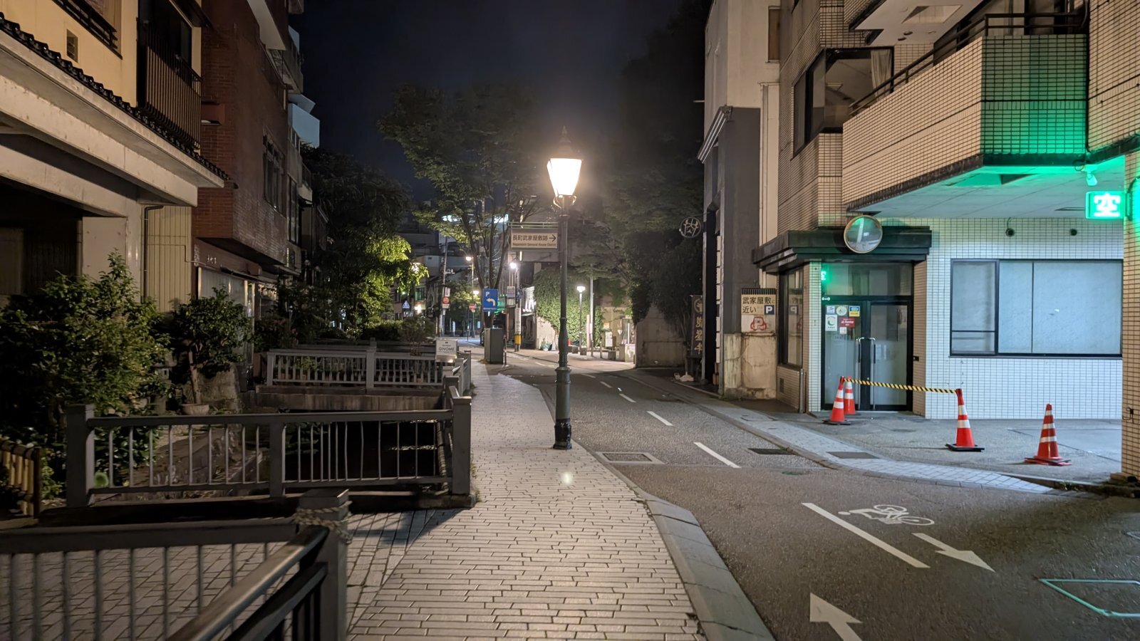 店主　焚屋　金沢のお香とアロマの香り専門店(石川県金沢市)・金沢観光地・金沢の観光スポット武家屋敷跡近く・人気でおすすめのお土産処-お香専門店のアロマ香房焚屋