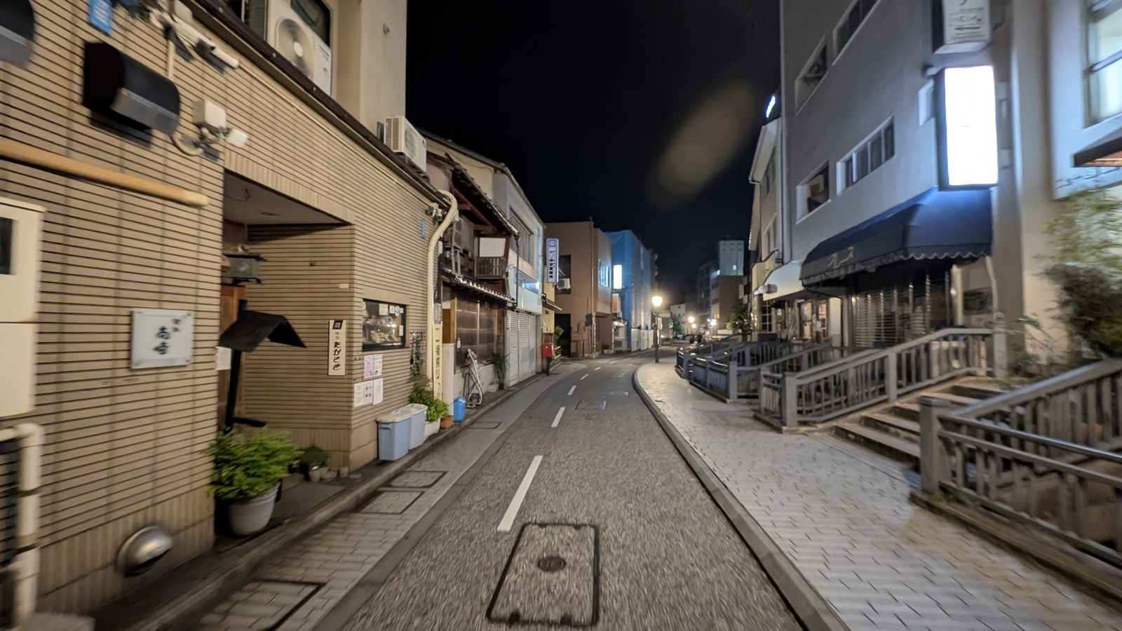 金沢のお香とアロマの香り専門店(石川県金沢市)・金沢観光地・金沢の観光スポット武家屋敷跡近く・人気でおすすめのお土産処-お香専門店のアロマ香房焚屋