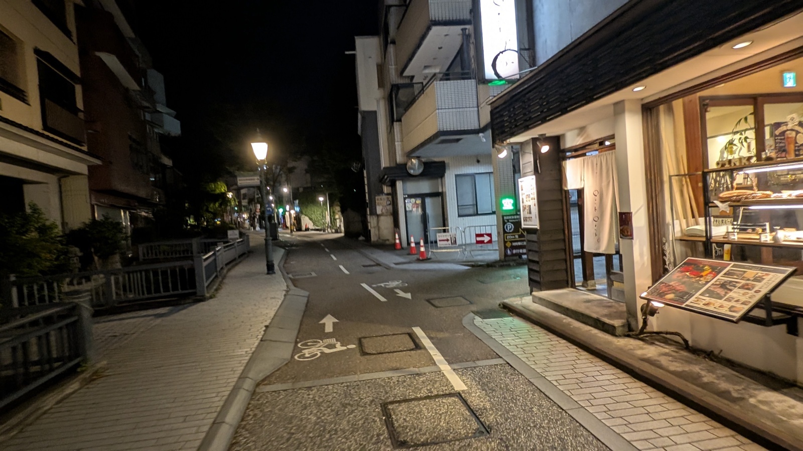 店主 焚屋 金沢のお香とアロマの香り専門店(石川県金沢市)・金沢観光地・金沢の観光スポット武家屋敷跡近く・人気でおすすめのお土産処-お香専門店のアロマ香房焚屋