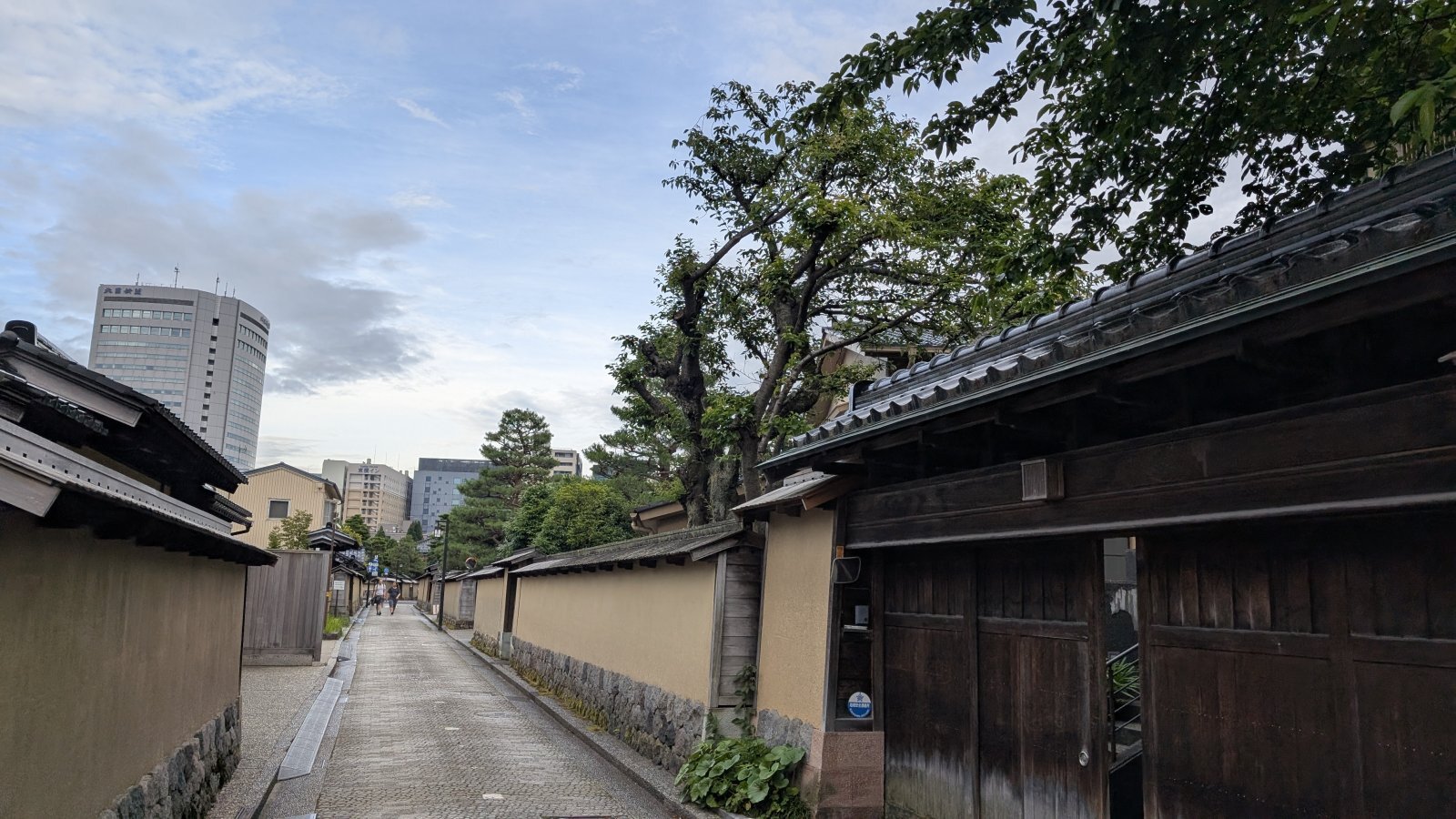 店主 焚屋 金沢のお香とアロマの香り専門店(石川県金沢市)・金沢観光地・金沢の観光スポット武家屋敷跡近く・人気でおすすめのお土産処-お香専門店のアロマ香房焚屋