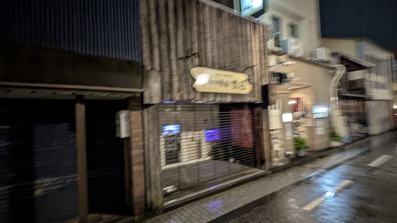 店主 焚屋 金沢のお香とアロマの香り専門店(石川県金沢市)・金沢観光地・金沢の観光スポット武家屋敷跡近く・人気でおすすめのお土産処-お香専門店のアロマ香房焚屋