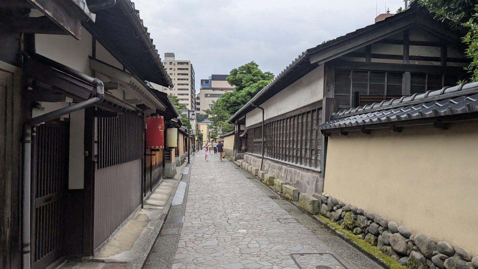 店主 焚屋 金沢のお香とアロマの香り専門店(石川県金沢市)・金沢観光地・金沢の観光スポット武家屋敷跡近く・人気でおすすめのお土産処-お香専門店のアロマ香房焚屋