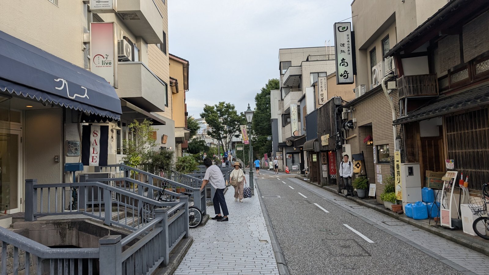 店主 焚屋 金沢のお香とアロマの香り専門店(石川県金沢市)・金沢観光地・金沢の観光スポット武家屋敷跡近く・人気でおすすめのお土産処-お香専門店のアロマ香房焚屋