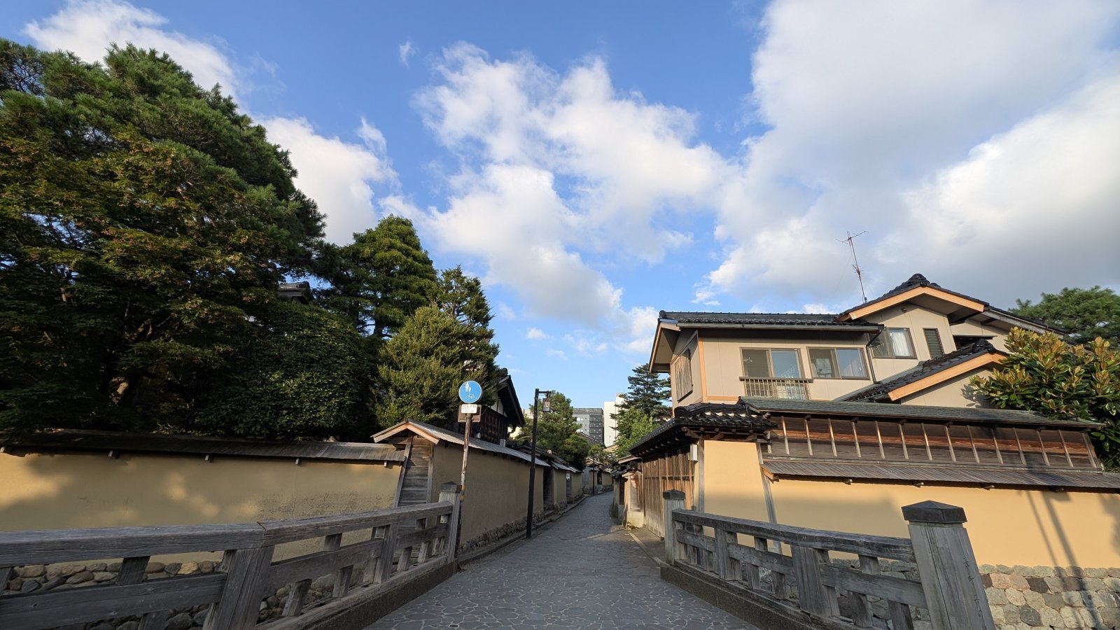金沢のお香とアロマの香り専門店(石川県金沢市)・金沢観光地・金沢の観光スポット武家屋敷跡近く・人気でおすすめのお土産処-お香専門店のアロマ香房焚屋