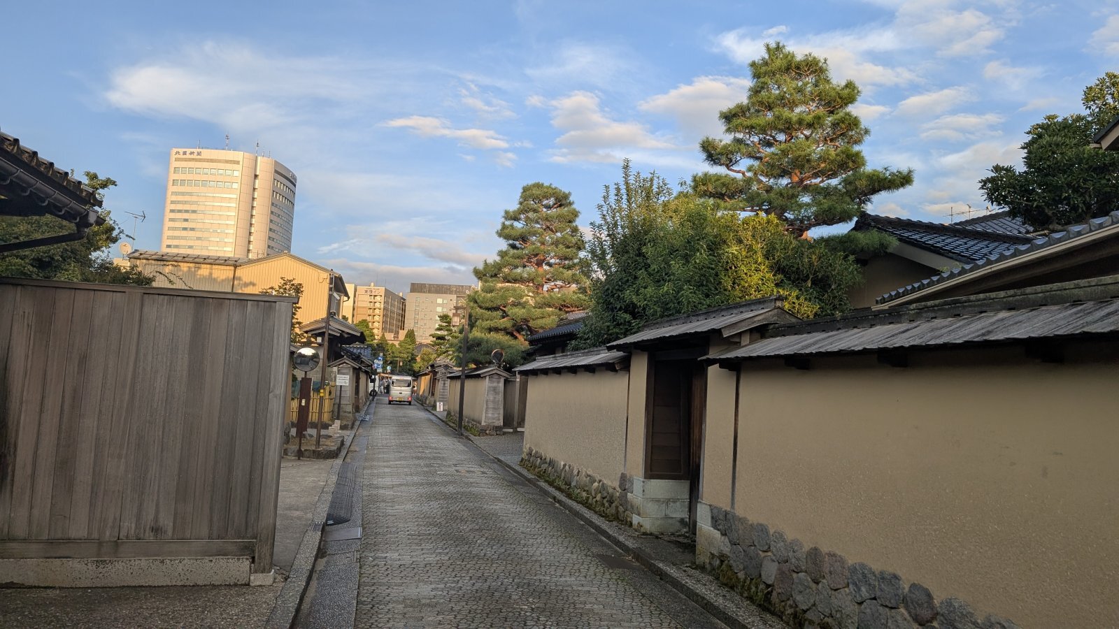 金沢のお香とアロマの香り専門店(石川県金沢市)・金沢観光地・金沢の観光スポット武家屋敷跡近く・人気でおすすめのお土産処-お香専門店のアロマ香房焚屋