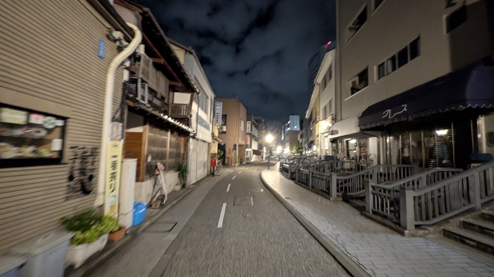 金沢のお香とアロマの香り専門店(石川県金沢市)・金沢観光地・金沢の観光スポット武家屋敷跡近く・人気でおすすめのお土産処-お香専門店のアロマ香房焚屋