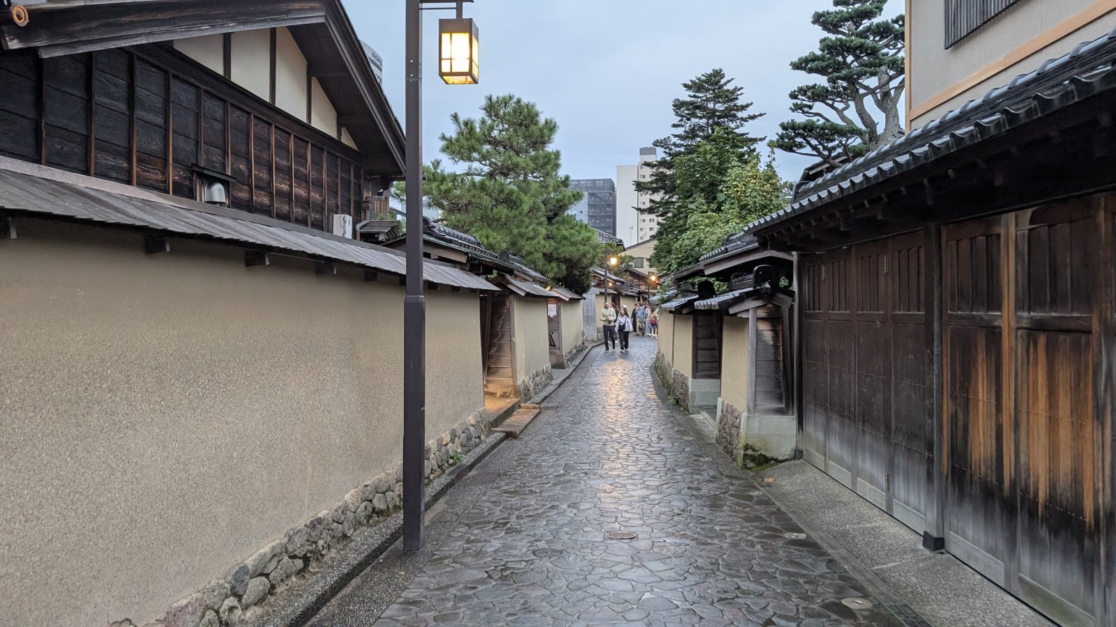 金沢のお香とアロマの香り専門店(石川県金沢市)・金沢観光地・金沢の観光スポット武家屋敷跡近く・人気でおすすめのお土産処-お香専門店のアロマ香房焚屋