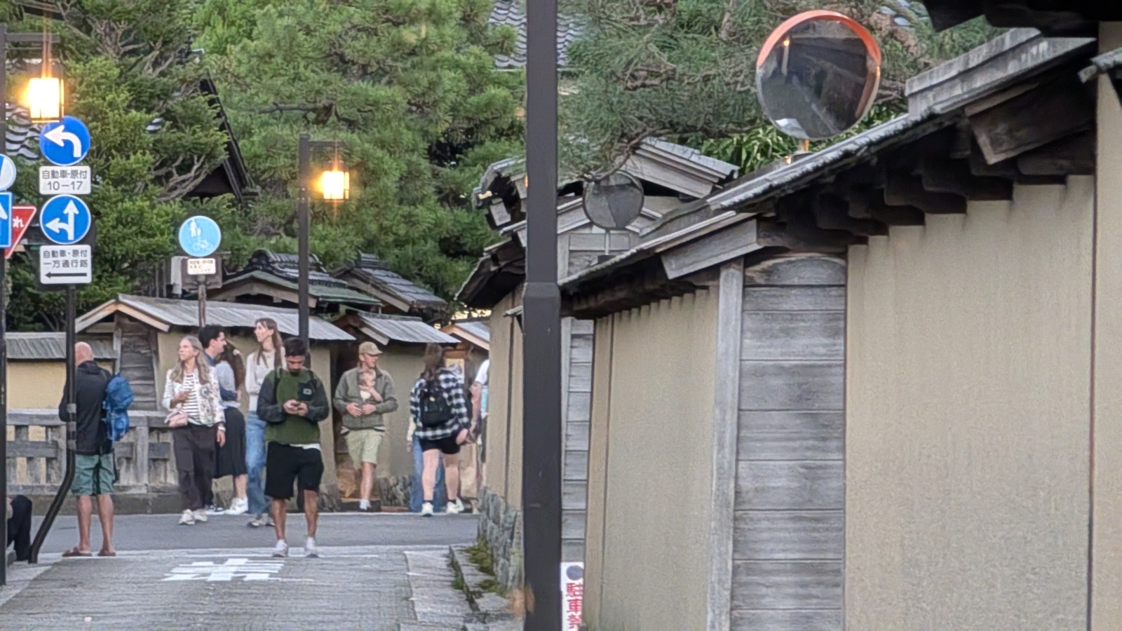金沢のお香とアロマの香り専門店(石川県金沢市)・金沢観光地・金沢の観光スポット武家屋敷跡近く・人気でおすすめのお土産処-お香専門店のアロマ香房焚屋