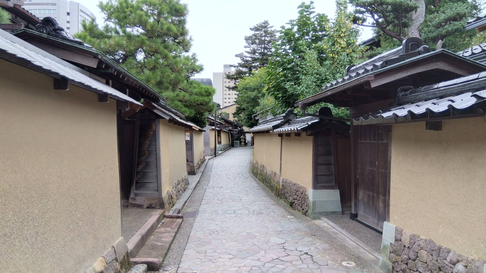 金沢のお香とアロマの香り専門店(石川県金沢市)・金沢観光地・金沢の観光スポット武家屋敷跡近く・人気でおすすめのお土産処-お香専門店のアロマ香房焚屋