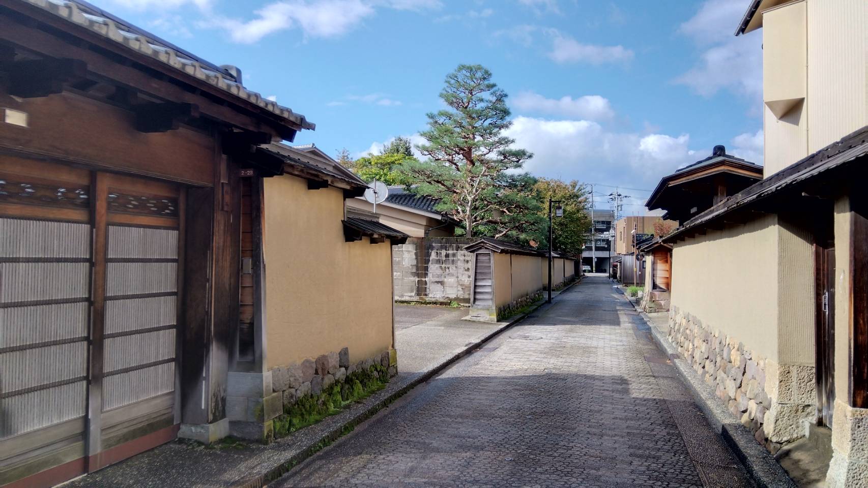 金沢のお香とアロマの香り専門店(石川県金沢市)・金沢観光地・金沢の観光スポット武家屋敷跡近く・人気でおすすめのお土産処-お香専門店のアロマ香房焚屋