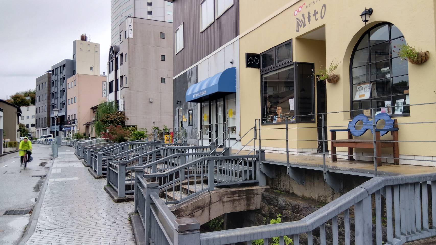 金沢のお香とアロマの香り専門店(石川県金沢市)・金沢観光地・金沢の観光スポット武家屋敷跡近く・人気でおすすめのお土産処-お香専門店のアロマ香房焚屋