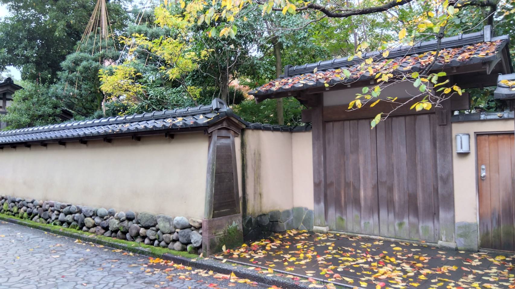 金沢のお香とアロマの香り専門店(石川県金沢市)・金沢観光地・金沢の観光スポット武家屋敷跡近く・人気でおすすめのお土産処-お香専門店のアロマ香房焚屋
