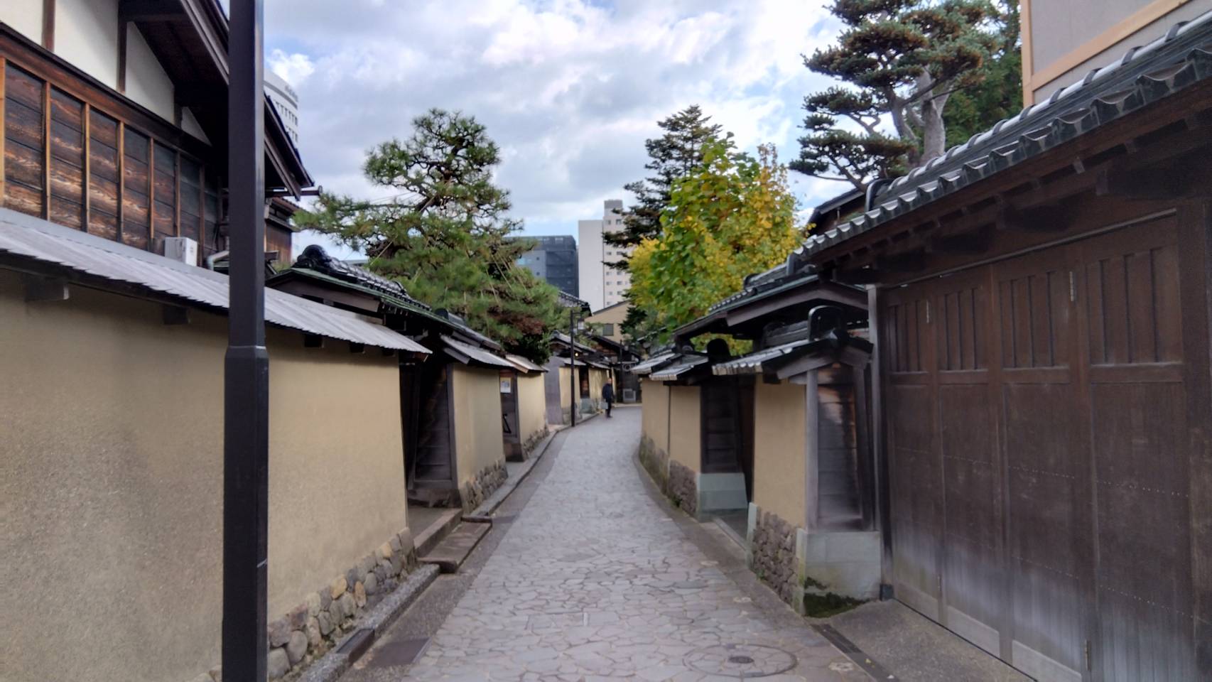 金沢のお香とアロマの香り専門店(石川県金沢市)・金沢観光地・金沢の観光スポット武家屋敷跡近く・人気でおすすめのお土産処-お香専門店のアロマ香房焚屋