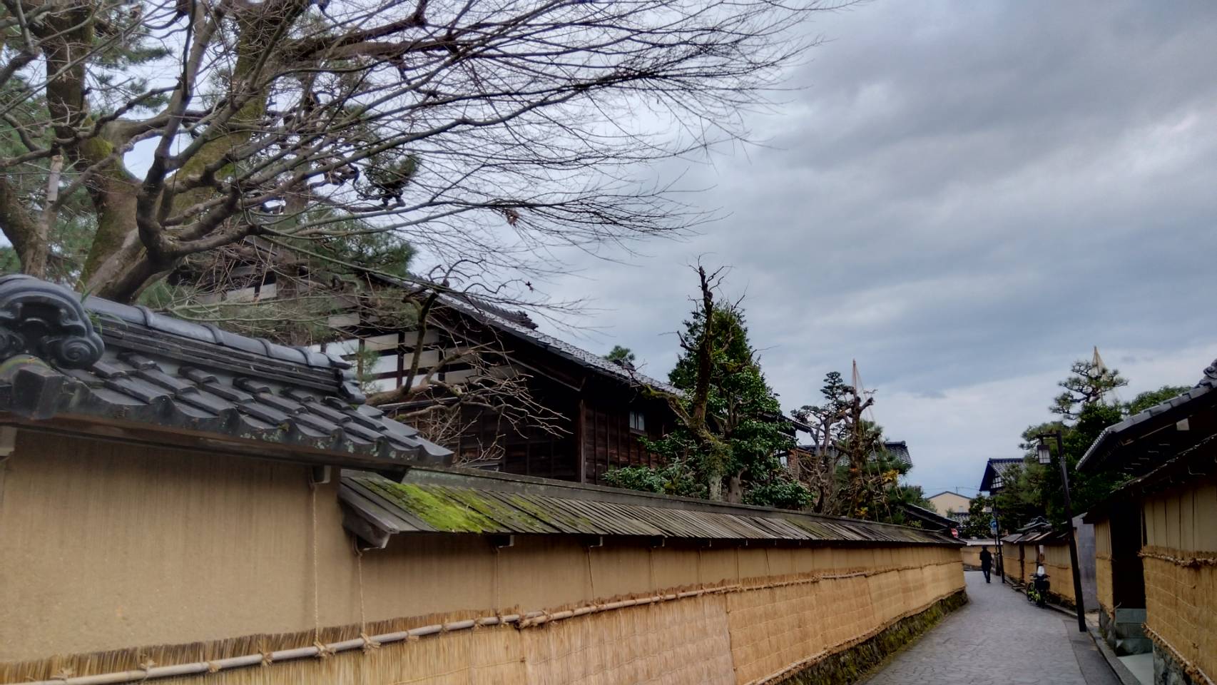 金沢のお香とアロマの香り専門店(石川県金沢市)・金沢観光地・金沢の観光スポット武家屋敷跡近く・人気でおすすめのお土産処-お香専門店のアロマ香房焚屋