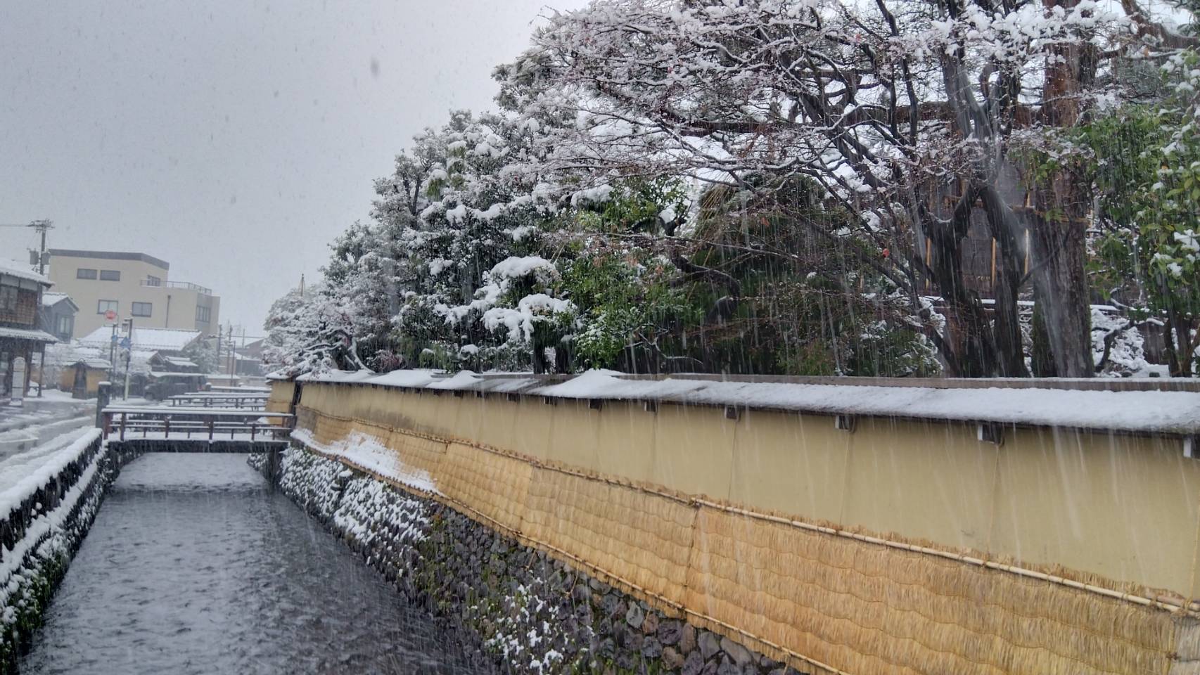 金沢のお香とアロマの香り専門店(石川県金沢市)・金沢観光地・金沢の観光スポット武家屋敷跡近く・人気でおすすめのお土産処-お香専門店のアロマ香房焚屋