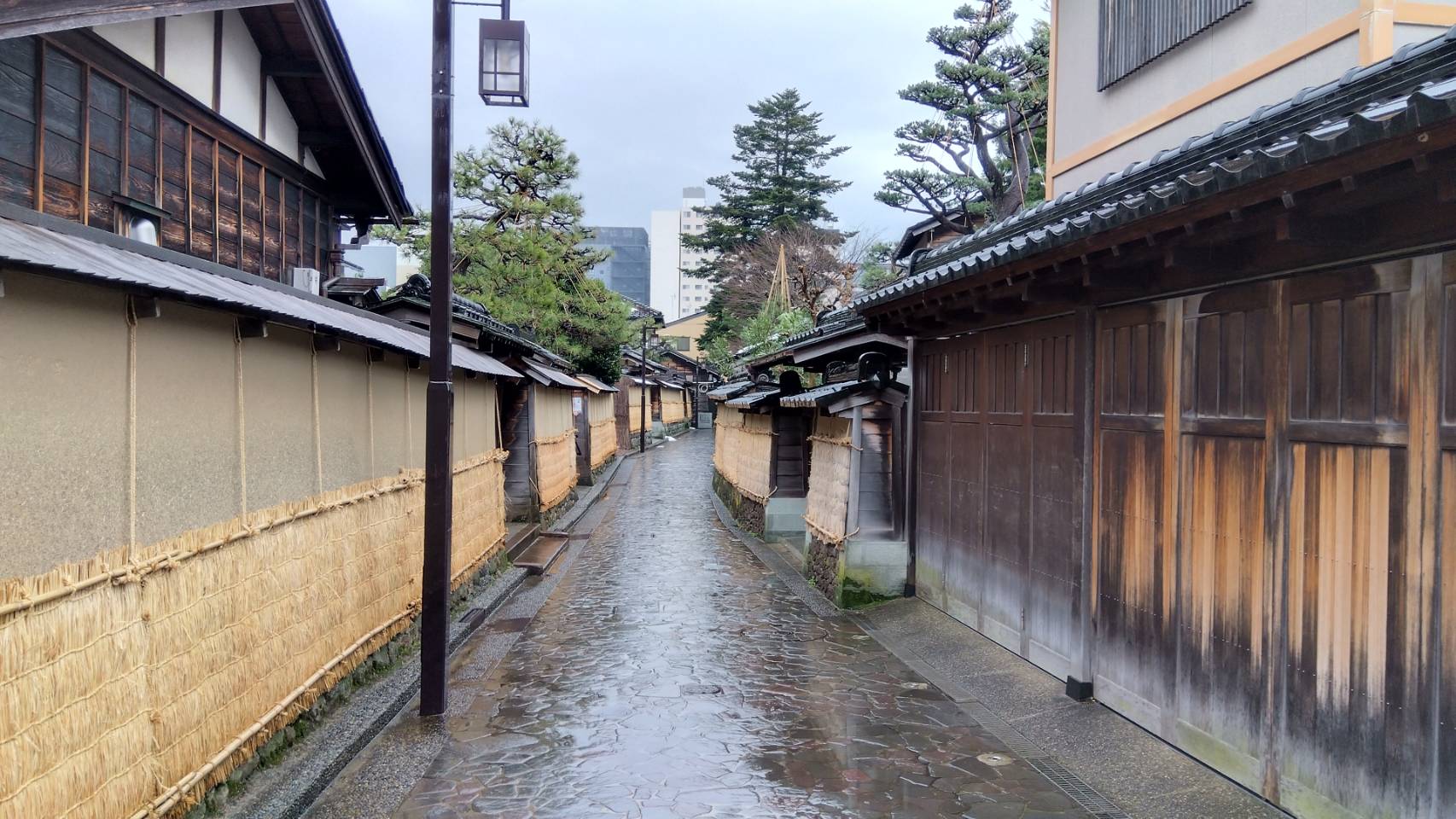 金沢のお香とアロマの香り専門店(石川県金沢市)・金沢観光地・金沢の観光スポット武家屋敷跡近く・人気でおすすめのお土産処-お香専門店のアロマ香房焚屋