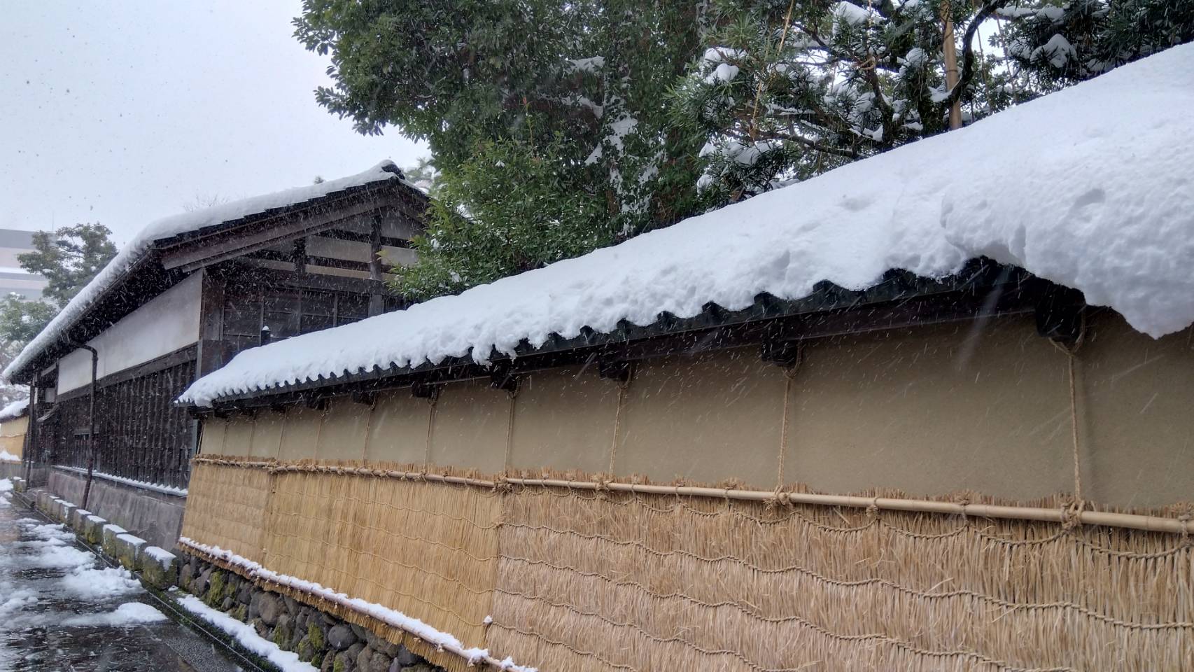 金沢のお香とアロマの香り専門店(石川県金沢市)・金沢観光地・金沢の観光スポット武家屋敷跡近く・人気でおすすめのお土産処-お香専門店のアロマ香房焚屋