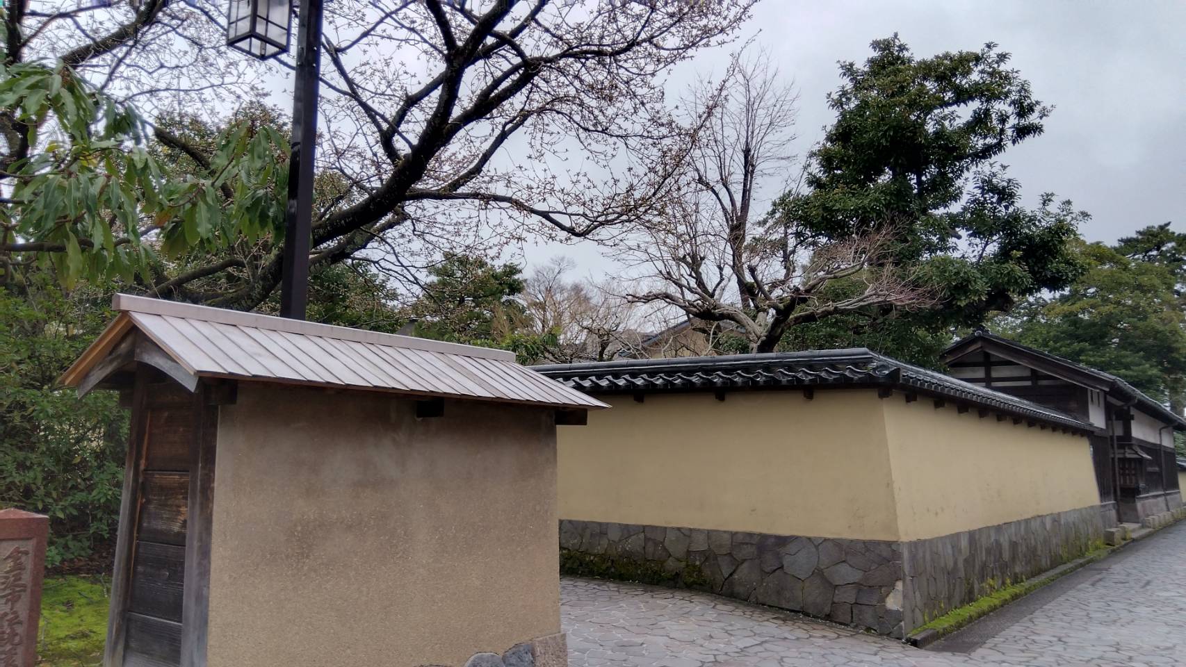 金沢のお香とアロマの香り専門店(石川県金沢市)・金沢観光地・金沢の観光スポット武家屋敷跡近く・人気でおすすめのお土産処-お香専門店のアロマ香房焚屋