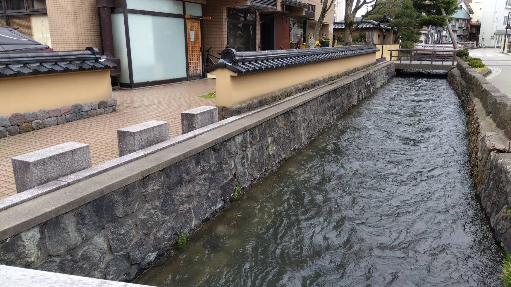 金沢のお香とアロマの香り専門店(石川県金沢市)・金沢観光地・金沢の観光スポット武家屋敷跡近く・人気でおすすめのお土産処-お香専門店のアロマ香房焚屋