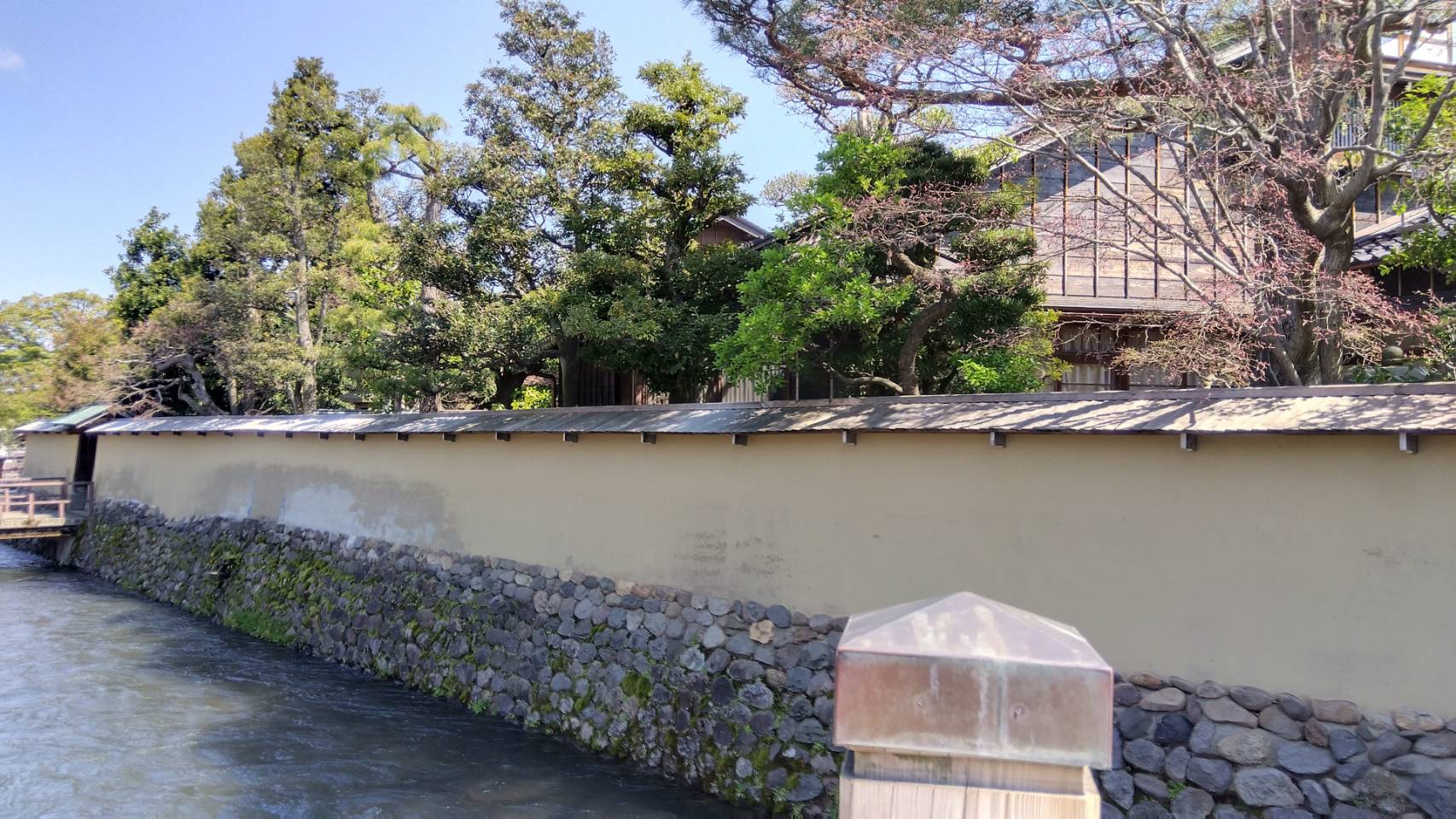 金沢のお香とアロマの香り専門店(石川県金沢市)・金沢観光地・金沢の観光スポット武家屋敷跡近く・人気でおすすめのお土産処-お香専門店のアロマ香房焚屋