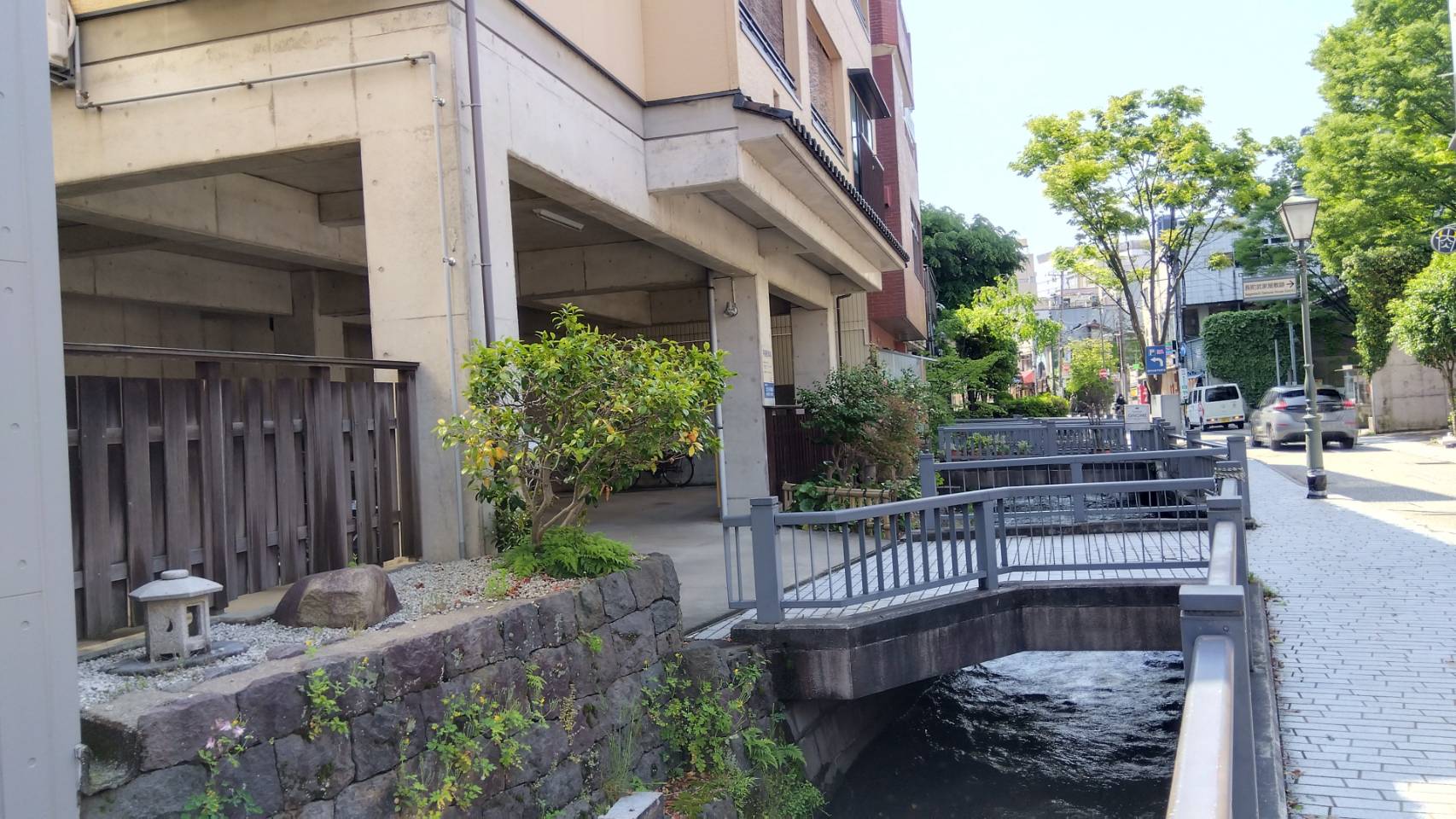 金沢のお香とアロマの香り専門店(石川県金沢市)・金沢観光地・金沢の観光スポット武家屋敷跡近く・人気でおすすめのお土産処-お香専門店のアロマ香房焚屋